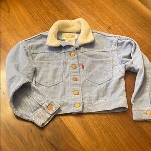 Levi’s girls corduroy jacket with Sherpa collar 
Size small